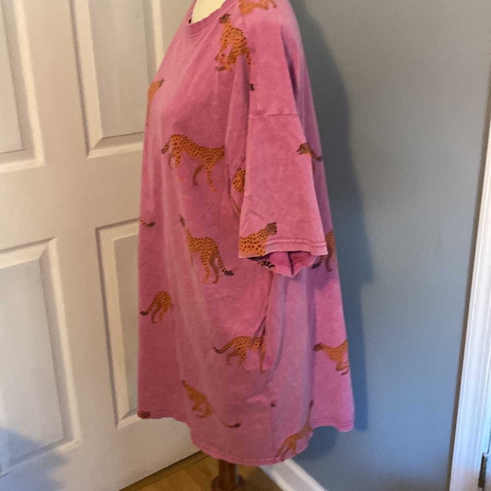 NWOT Easel Los Angeles Oversized TeeShirt Leopard Dress - Picture 4 of 4